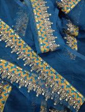 Load image into Gallery viewer, Mariab Patch Velvet
