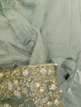 Load image into Gallery viewer, Mariab Saree Ready to Wear Chiffon
