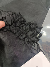 Load image into Gallery viewer, Mariab Duppta Ready to wear Cut work
