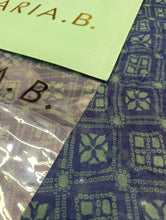 Load image into Gallery viewer, Mariab Duppta Ready to Wear chunri Print
