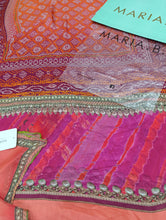 Load image into Gallery viewer, Mariab Duppta Ready to wear Silk Chunri Printed
