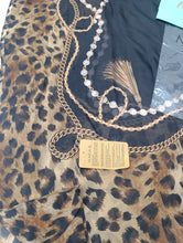 Load image into Gallery viewer, Mariab Duppta Ready to wear leopard Print
