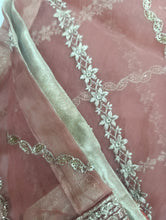 Load image into Gallery viewer, Mariab Duppta Ready to wear
