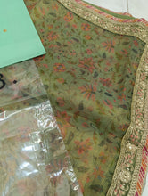 Load image into Gallery viewer, Mariab Duppta Ready to Wear

