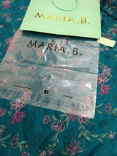 Load image into Gallery viewer, Mariab Fabric Luxe Chicken Kari Lawn
