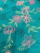 Load image into Gallery viewer, Mariab Fabric Luxe Chicken Kari Lawn
