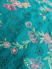 Load image into Gallery viewer, Mariab Fabric Luxe Chicken Kari Lawn
