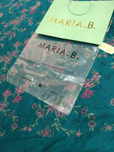 Load image into Gallery viewer, Mariab Fabric Luxe Chicken Kari Lawn
