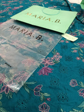 Load image into Gallery viewer, Mariab Fabric Luxe Chicken Kari Lawn
