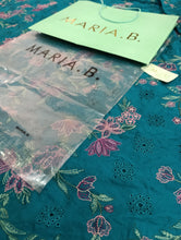 Load image into Gallery viewer, Mariab Fabric Luxe Chicken Kari Lawn
