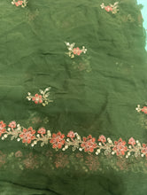 Load image into Gallery viewer, Mariab 2-Piece Luxe Chiffon Embroidered
