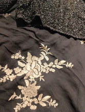 Load image into Gallery viewer, Mariab Saree Ready to Wear Complete
