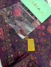 Load image into Gallery viewer, Mariab Duppta Ready to Wear
