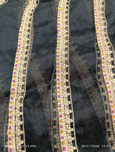 Load image into Gallery viewer, Mariab Neckline Patti
