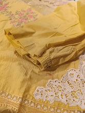 Load image into Gallery viewer, Mariab 2-Piece Ready to wear
