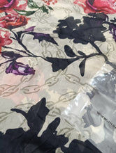 Load image into Gallery viewer, Mariab Duppta Ready to wear Printed Silk
