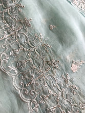 Load image into Gallery viewer, Mariab Saree
