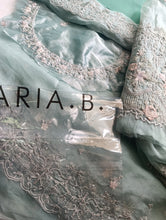 Load image into Gallery viewer, Mariab Saree
