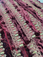 Load image into Gallery viewer, Mariab Patch velvet
