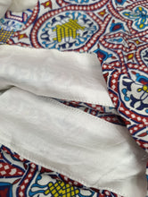Load image into Gallery viewer, Khat e Poesh 2-Piece Ready to wear

