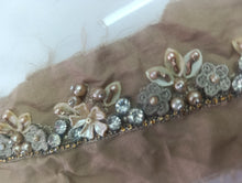 Load image into Gallery viewer, Mariab Neckline / patch Hand work
