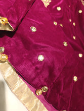 Load image into Gallery viewer, Mariab Frock Ready to wear velvet kids
