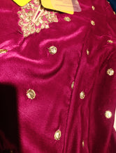 Load image into Gallery viewer, Mariab Frock Ready to wear velvet kids
