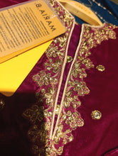Load image into Gallery viewer, Mariab Frock Ready to wear velvet kids
