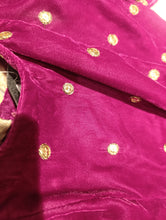 Load image into Gallery viewer, Mariab Frock Ready to wear velvet kids

