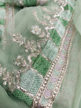 Load image into Gallery viewer, Mariab Patch Chatta Patti
