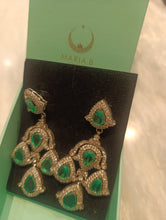 Load image into Gallery viewer, Mariab Earrings Zircons
