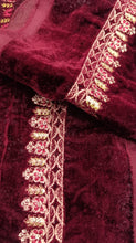 Load image into Gallery viewer, Mariab Patch velvet
