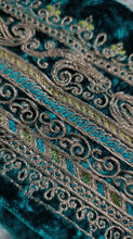 Load image into Gallery viewer, Mariab Patch Velvet dori style
