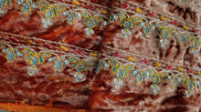 Load image into Gallery viewer, Mariab Patch velvet
