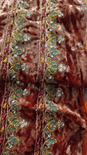 Load image into Gallery viewer, Mariab Patch velvet
