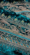 Load image into Gallery viewer, Mariab Patch Velvet dori style
