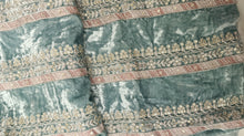 Load image into Gallery viewer, Mariab Patch Velvet
