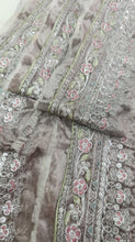 Load image into Gallery viewer, Mariab Patch velvet
