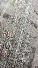 Load image into Gallery viewer, Mariab Patch velvet
