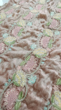 Load image into Gallery viewer, Mariab Patch Velvet
