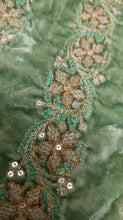 Load image into Gallery viewer, Mariab Patch velvet
