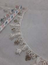Load image into Gallery viewer, Mariab Neckline &amp; Chester
