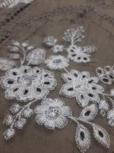 Load image into Gallery viewer, Mariab Chicken Kari Patch / Neckline
