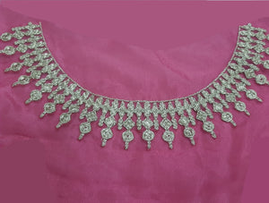Mariab Neckline