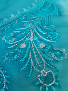 Republic Neckline