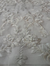 Load image into Gallery viewer, Mariab Sleeves Pair Pearl work
