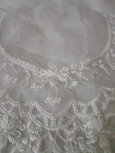Load image into Gallery viewer, Mariab Front Chester / Blouse

