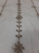 Load image into Gallery viewer, Mariab Duppta Fabric
