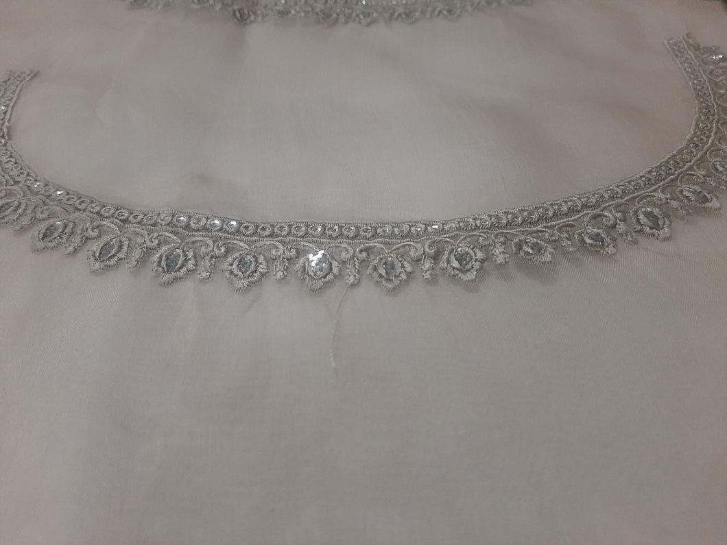 Mariab Neckline