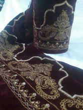 Load image into Gallery viewer, Mariab velvet Patch
